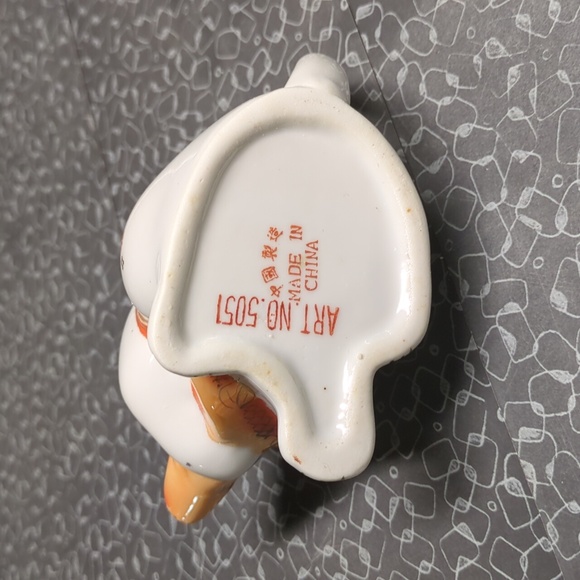 Vintage Porcelain Chinese Lucky Cat Teapot/Creamer - Picture 6 of 8